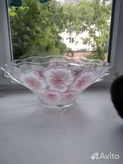 Ваза цветное стекло красная