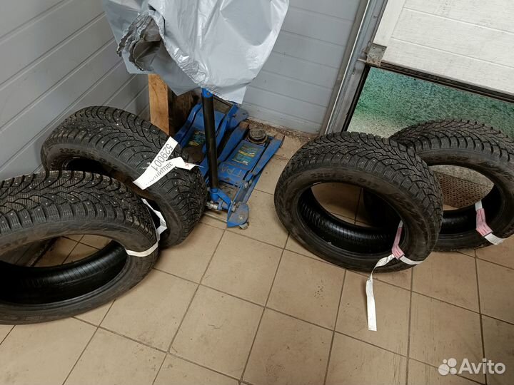 Pirelli Formula Ice 225/55 R17 101T