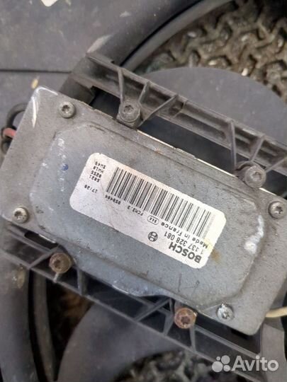 Вентилятор радиатора Volvo S80, 2005