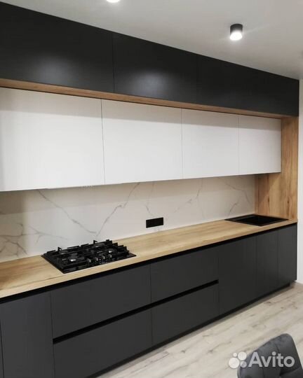 Кухня под потолок