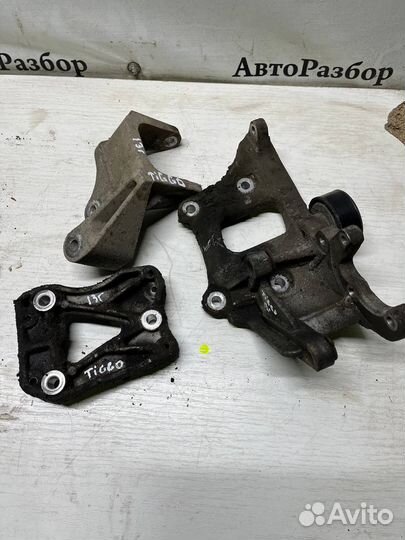 Кронштейн sqre4g16 Chery Tiggo FL 1.6 ген кон