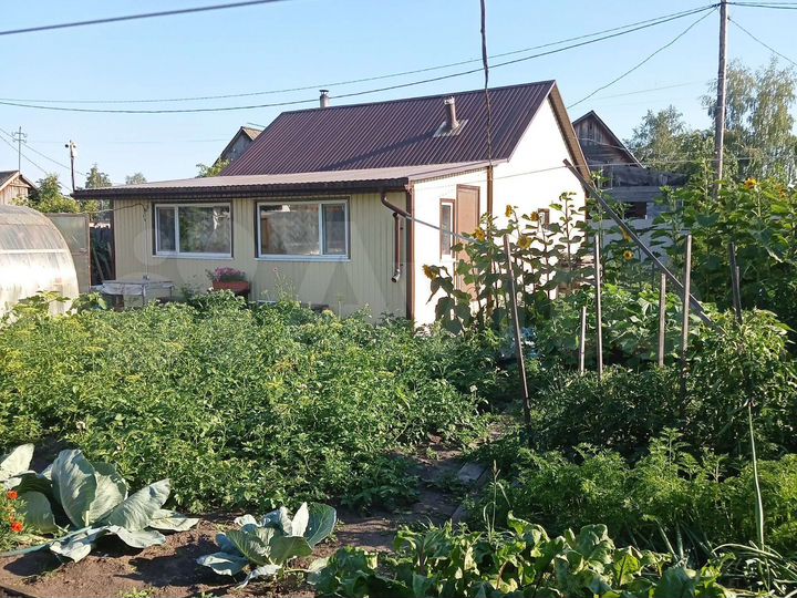 Дом 60 м² на участке 6 сот.