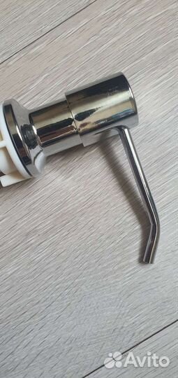 Дозатор для мыла врезной