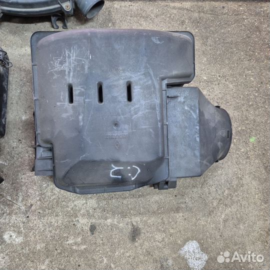 Корпус воздушного фильтра renault logan 1