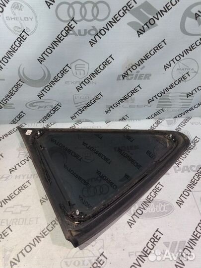 Стекло форточка кузова правое Kia Ceed 1 ED