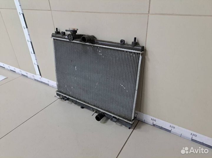 Б/У Радиатор охлаждения двигателя 21460EL10B
