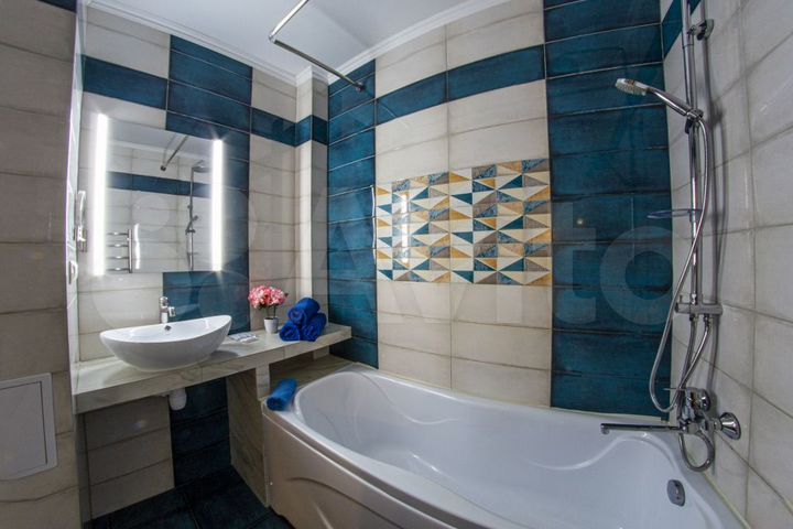 2-к. квартира, 80 м², 5/17 эт.