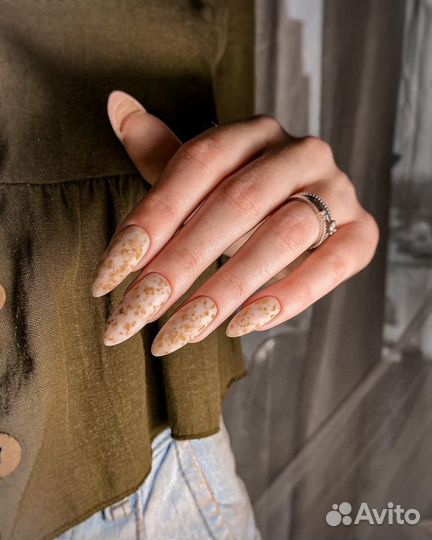 Педикюр с покрытием гель-лаком