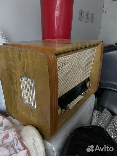 Радиола Волга