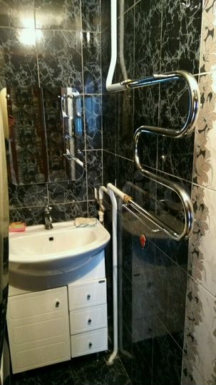 2-к. квартира, 57 м², 3/5 эт.