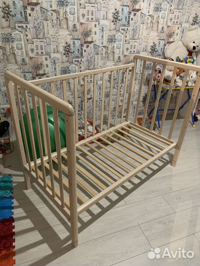 Детская кровать с матрасом