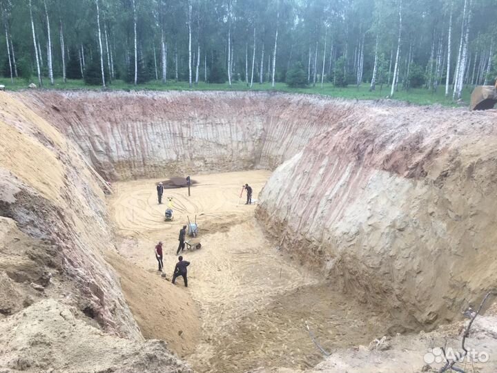 Услуги гусеничного экскаватора