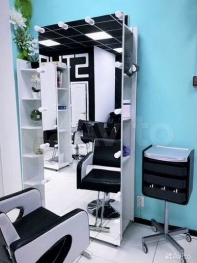 На аренду парикмахер мастер маникюра