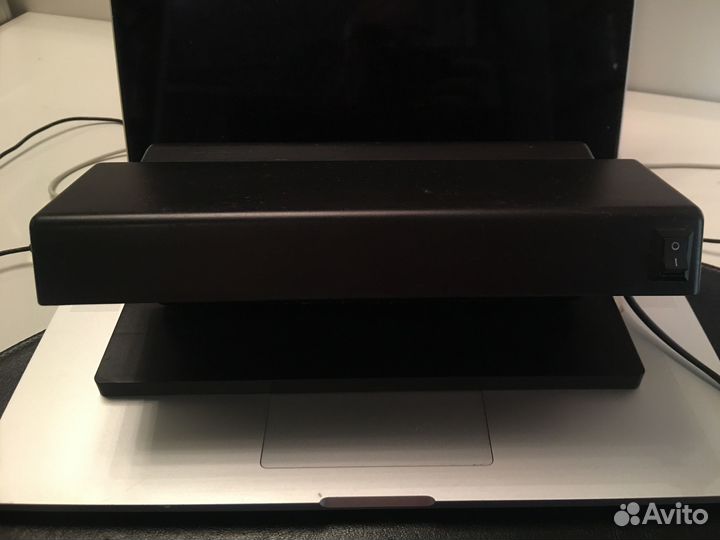 Ультрафиолетовый детектор валют