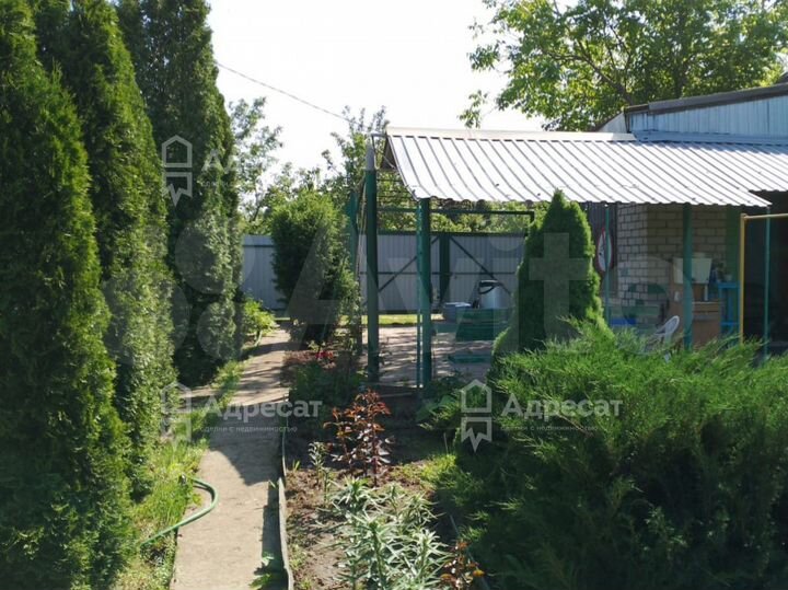 Дом 23 м² на участке 6 сот.