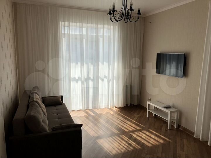 2-к. квартира, 75 м², 2/10 эт.