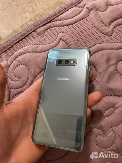 Samsung Galaxy S10e, 6/128 ГБ