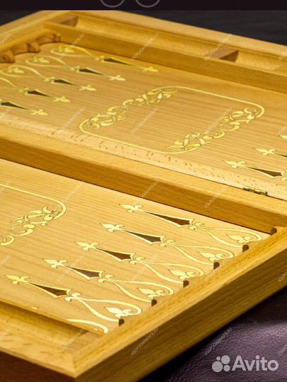 Нарды резные из натурального дерева «Россия» 2в1