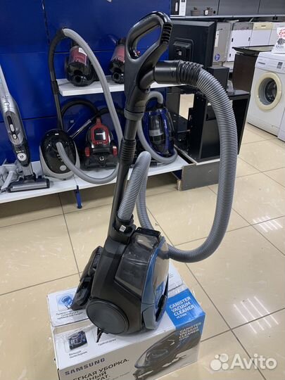 Пылесос Samsung VC3100 синий