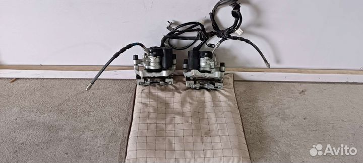 Суппорта Задние Левый Правый Mazda CX-30, Оригинал