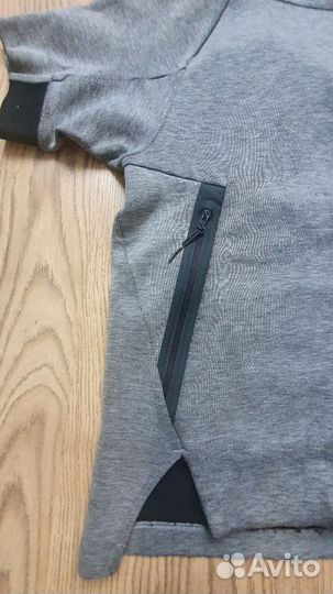 Худи Nike с высоким горлом