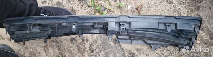 Решетка радиатора Toyota Roomy Tank Subaru justy