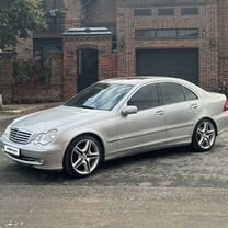 Mercedes-Benz C-класс 1.8 AT, 2005, 325 000 км, с пробегом, цена 980 000 руб.