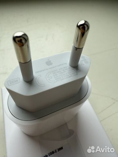 Apple USB-C Power Adapter 20W