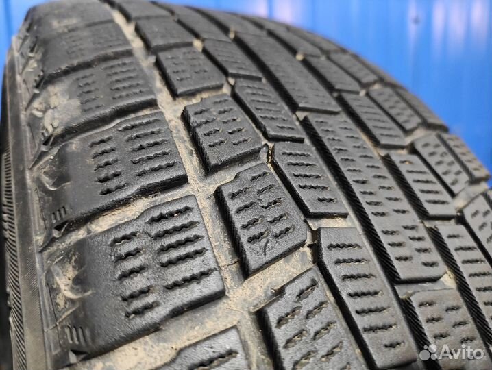 Yokohama Ice Guard IG20 215/60 R16