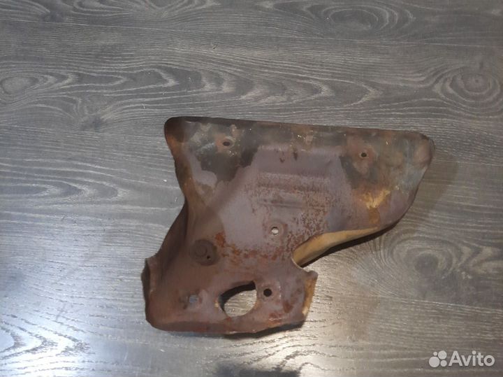 Защита коллекторы выпускного Mazda FS Capella Fami