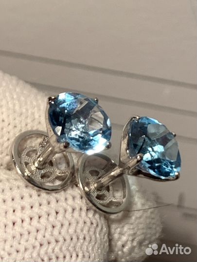 Пусеты с Топазом 2,4 карат (натур)