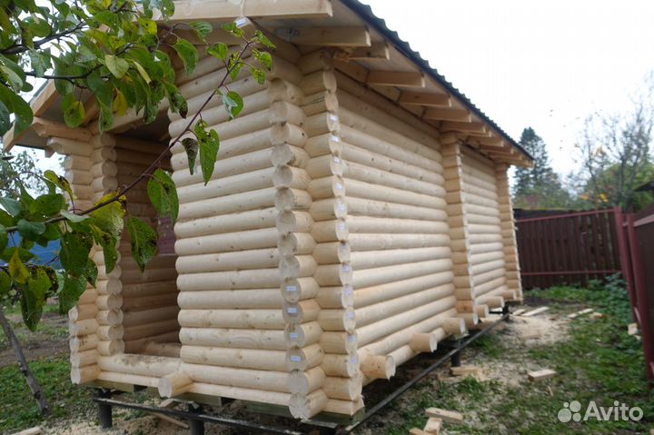 Сруб Бани из оцилиндрованного бревна