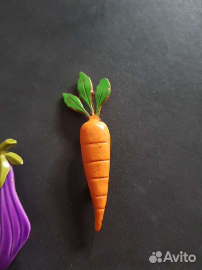 Винтажные американские броши