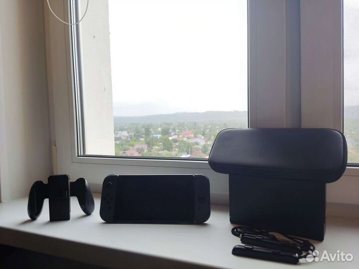 Nintendo switch 1rev прошитый + сд128 + игры