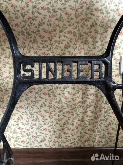 Швейная машина Singer