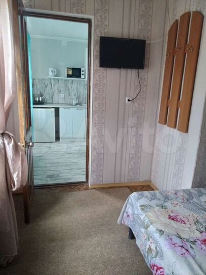 Комната 15 м² в 1-к., 1/2 эт.