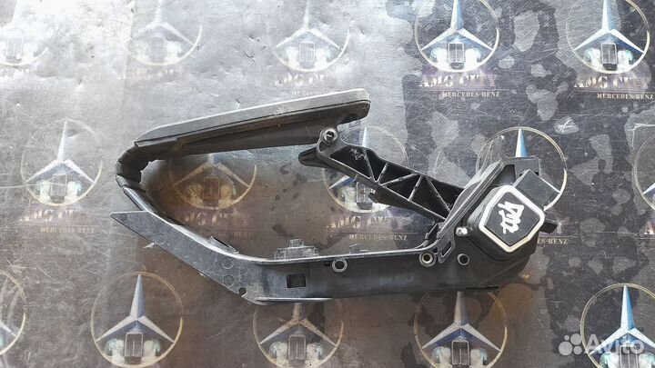 Педаль акселератора A2033000704 Мерседес C-Класс