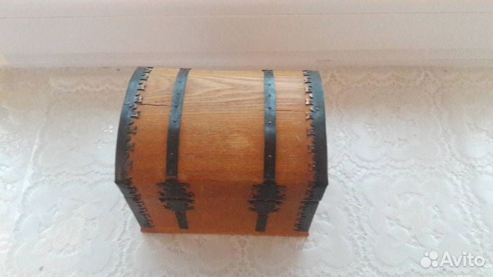 Сундук ретро