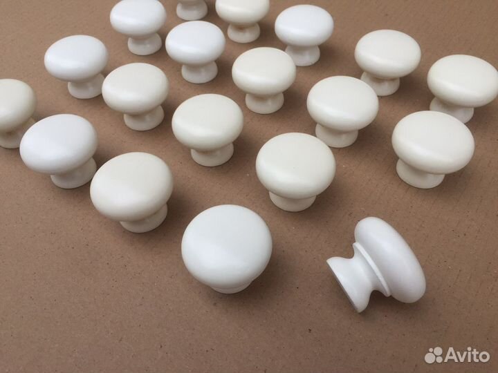 Дверные ручки (ручки для комода и тумбочек)