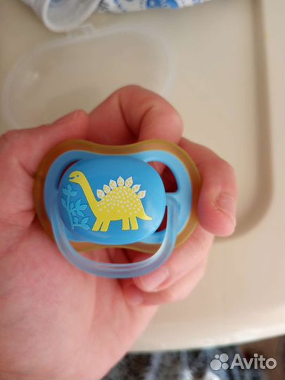 Пустышка avent от 18 мес