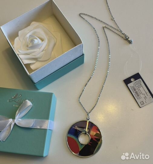 Колье голографическое эмалированное fashion week