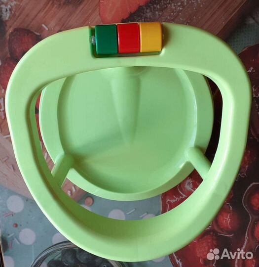 Стульчик для купания в ванной