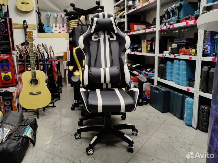 Компьютерное геймерское игровое кресло премиум