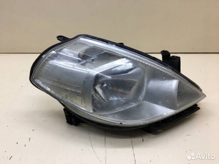 Б/У Б/У Фара правая 26010EM00A nissan