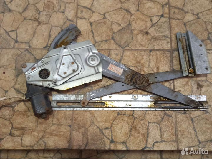 Электростеклоподъёмник на Daewoo Nexia передний