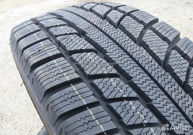 Triangle TR777 215/75 R15 100T