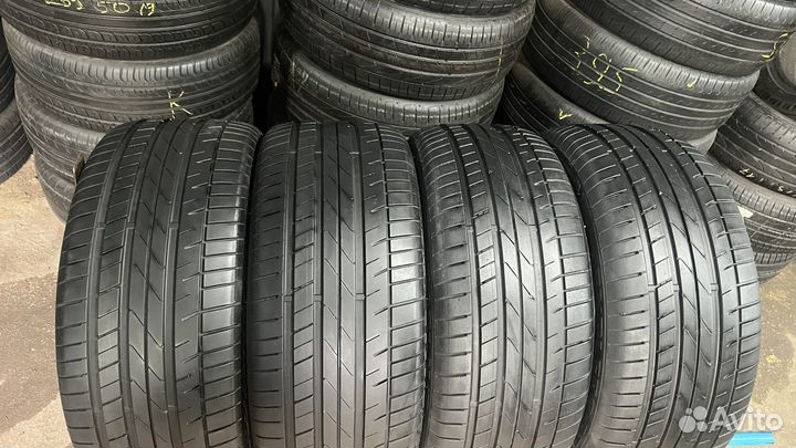Petlas Explero H/T PT431 255/50 R19 и 285/45 R18 107V
