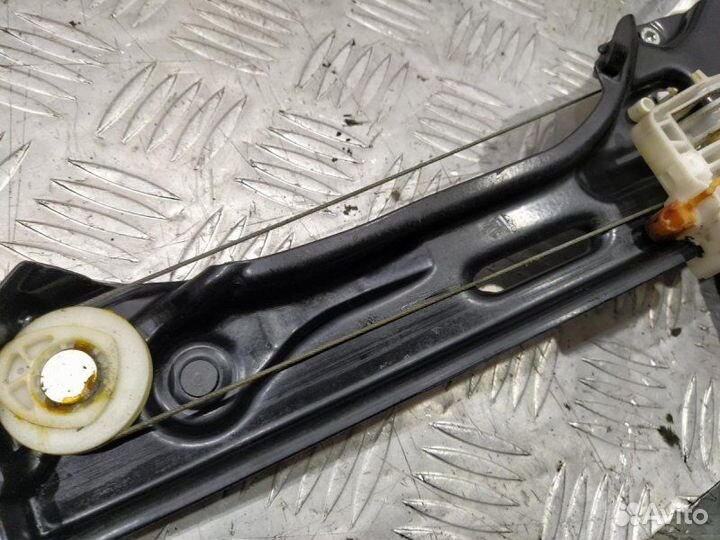 Стеклоподъемник задний правый Bmw X5 4.8I