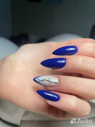 Маникюр и педикюр в 4 руки