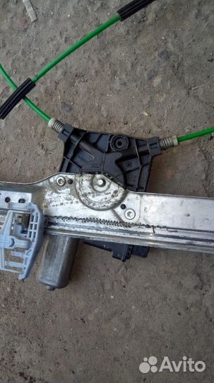 Стеклоподъёмник на Опель Корса Д